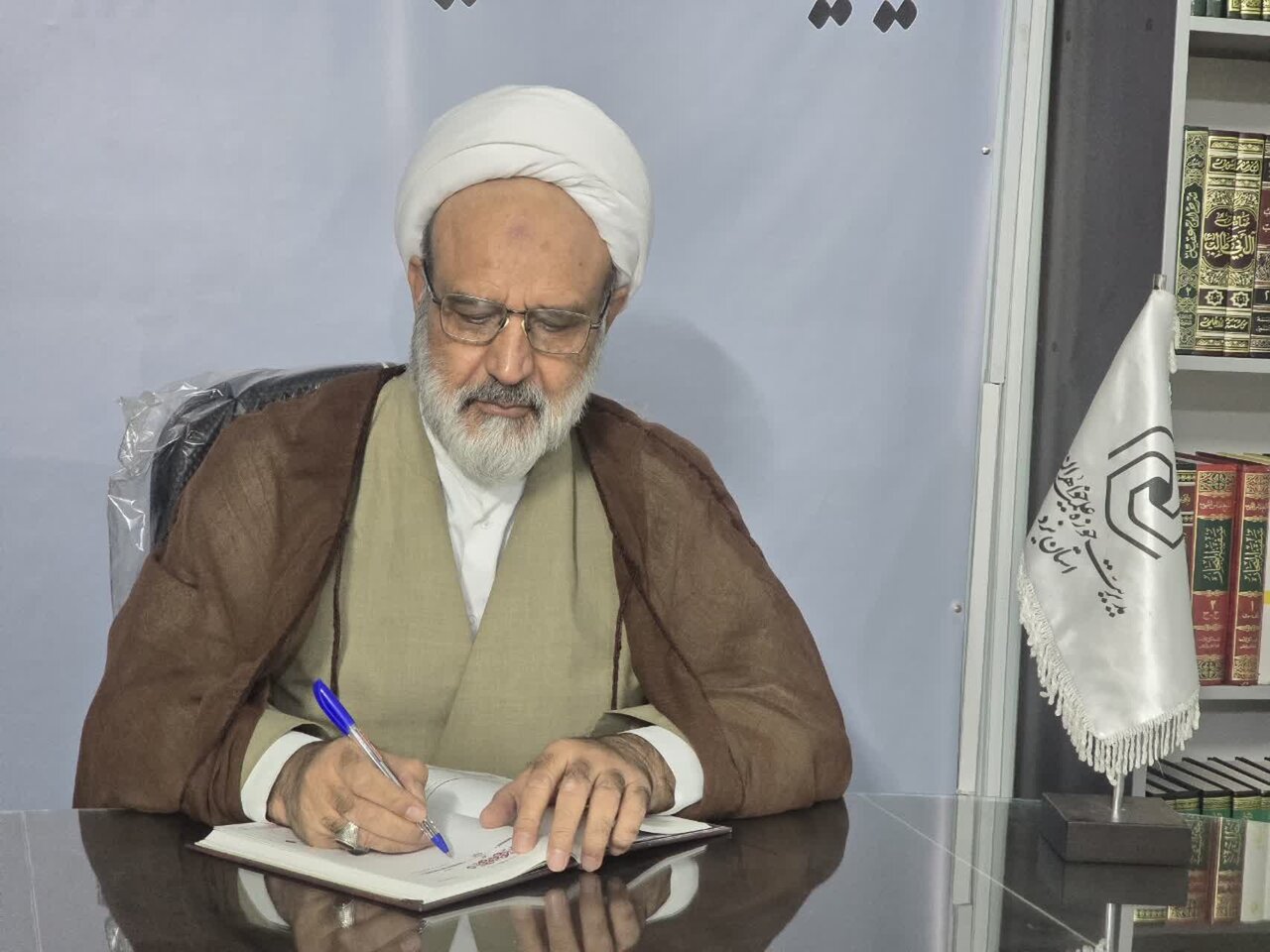 تأکید مدیر حوزه علمیه خواهران استان یزد بر حضور آگاهانه در راهپیمایی ۲۲ بهمن