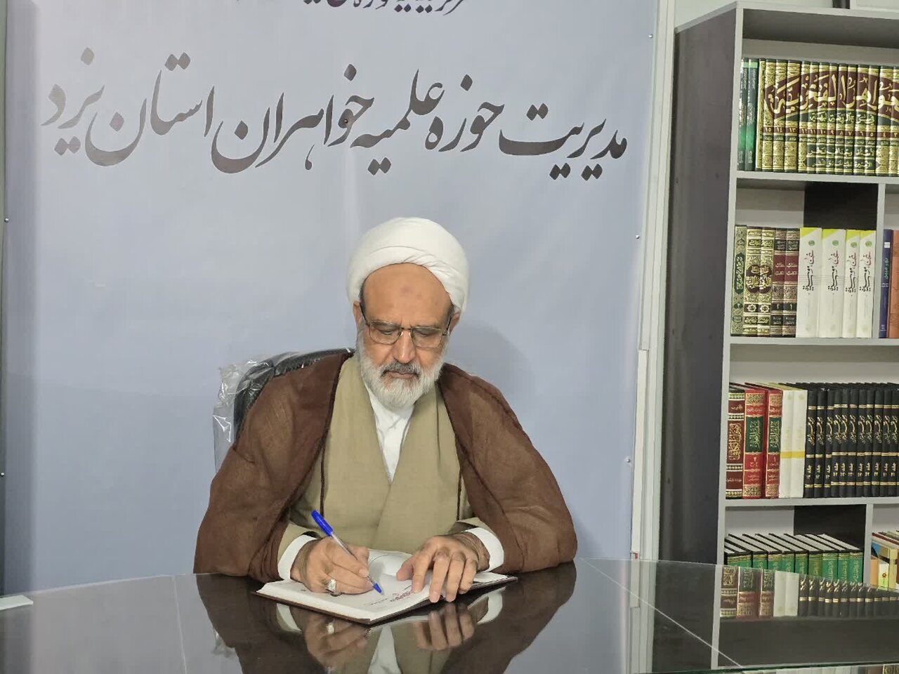 قدردانی مدیر حوزه علمیه خواهران یزد از حضور پرشور مردم در راهپیمایی ۲۲ بهمن