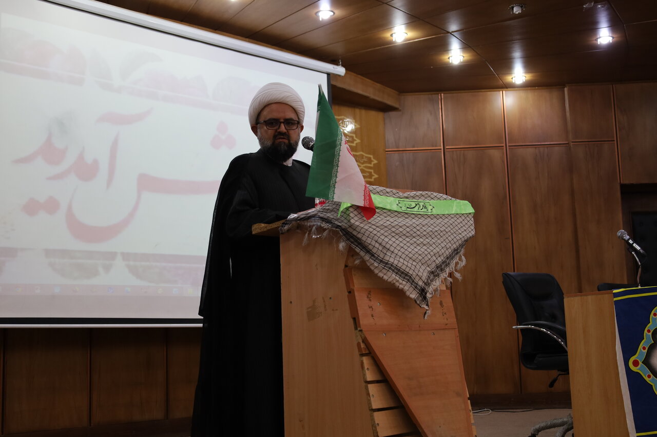 انقلاب اسلامی عزت، هویت و اقتدار را به ملت ایران بازگرداند