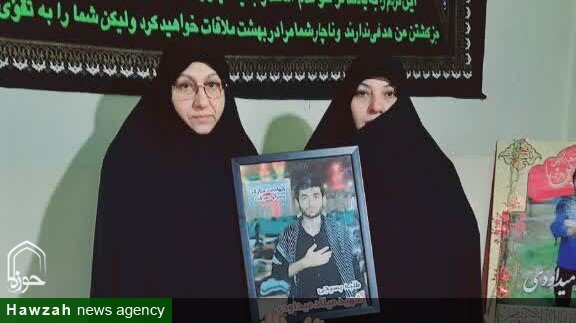 دیدار طلاب مدرسه علمیه امام هادی(ع) با خانواده شهید میلاد میداودی