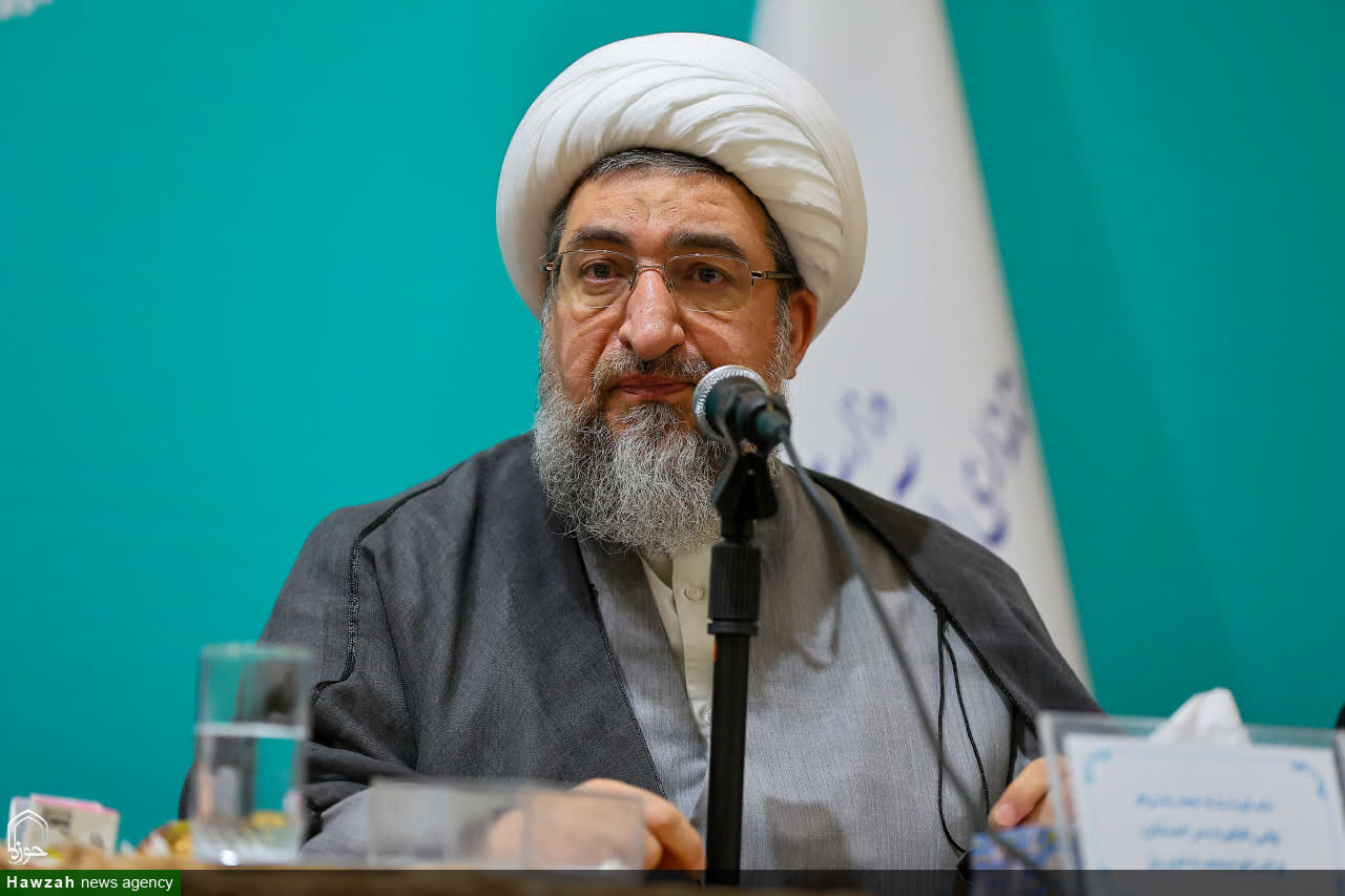 شرط خدمت صادقانه، پاک‌سازی دل از کینه مردم است