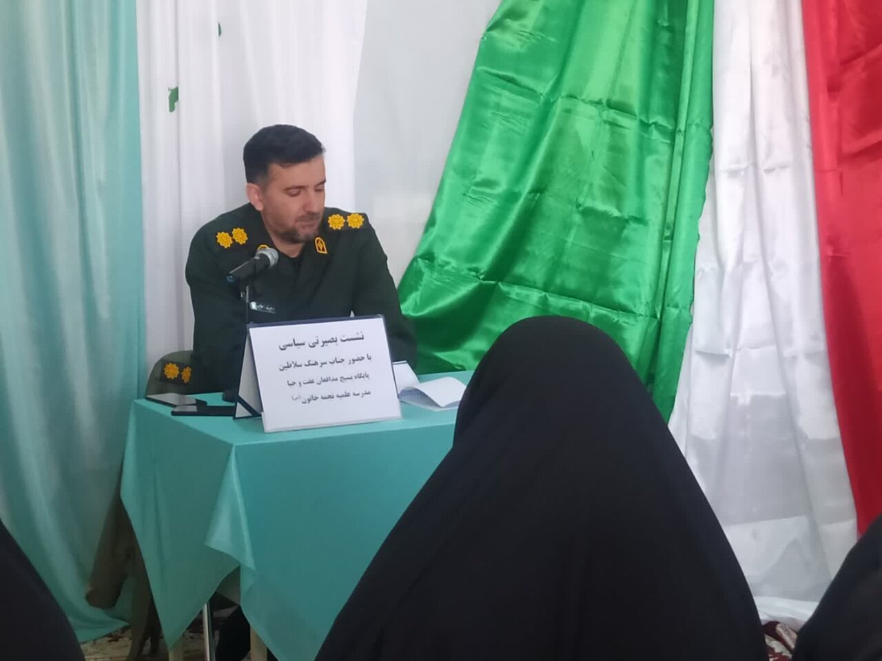 در فتنه‌ها وظیفه نیروهای انقلابی تبیین حقایق است