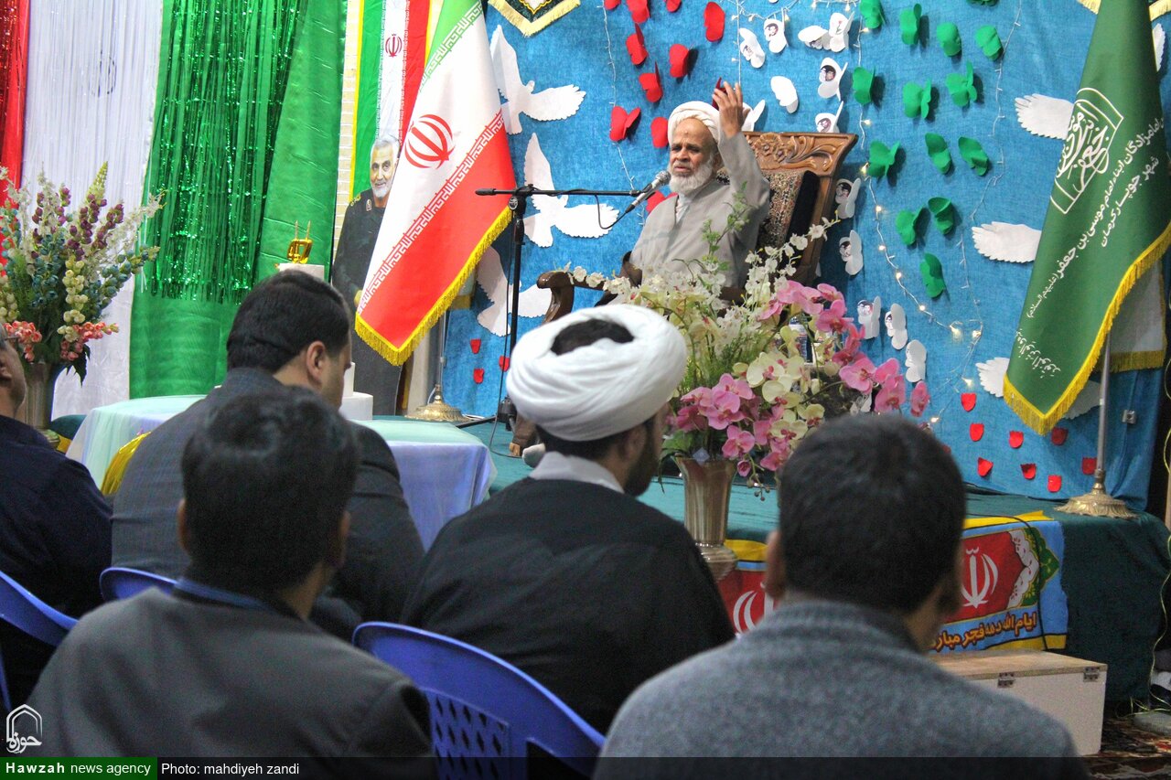 تصاویر/ جشن پیروزی انقلاب اسلامی در حرم امامزادگان شهر جوپار