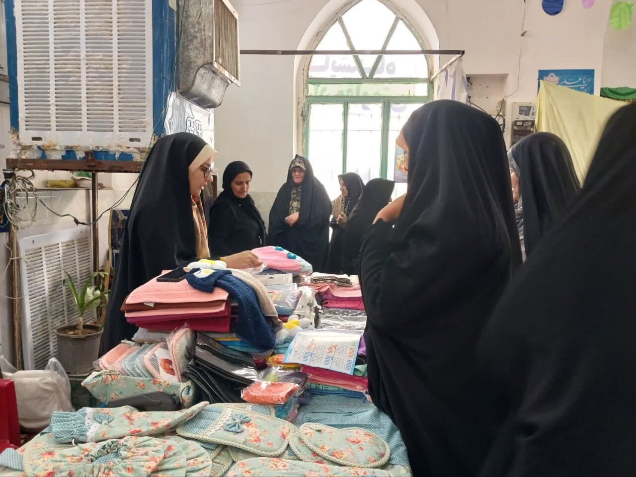 نمایشگاه اقتصاد مقاومتی در نائین