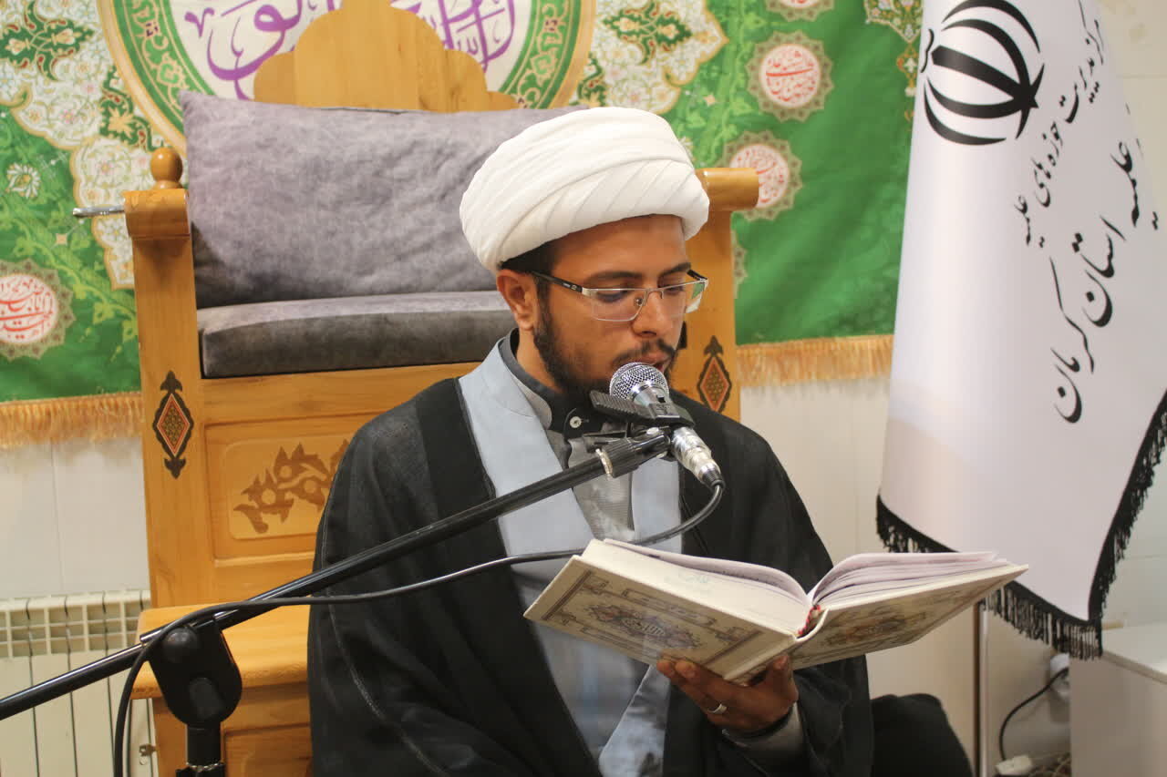 برنامه هفتگی «بیت‌الاحزان حضرت زهرا(س)» همراه با کارگاه‌های تخصصی طلاب در کرمان برگزار شد.