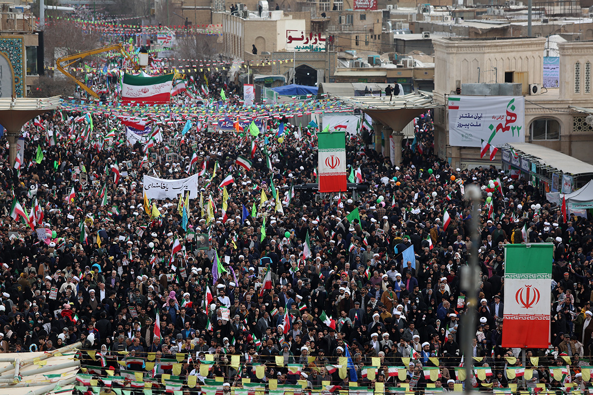 تصاویر/ قم المقدسہ میں 22 بہمن کی ریلی میں عوام کی بھرپور اور تاریخی شرکت