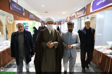 فیلم| بازدید مدیر حوزه علمیه استان آذربایجان شرقی از نمایشگاه قرآن