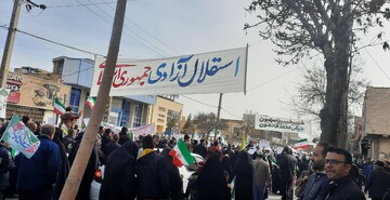 فیلم| حضور باشکوه مردم انقلابی اراک در میدان شهدا