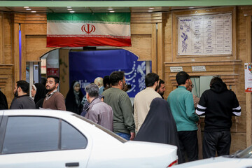 صف تماشاگران قمی برای «نیم شب» مهدویان/ «اسکورت» به سانس فوق‌العاده رسید