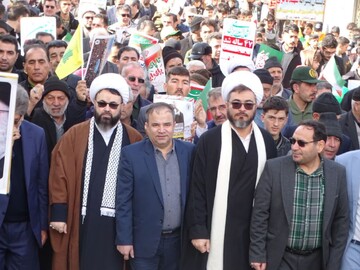 تصاویر/ حضور پرشور مردم چهاربرج در راهپیمایی ۲۲ بهمن