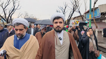 فیم |  حضور ملت در راهپیمایی ۲۲ بهمن، ادامه راه شهدا است