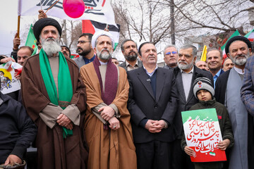 حضور ملت ایران در یوم الله ۲۲ بهمن معادلات دشمنان را نقش برآب کرد