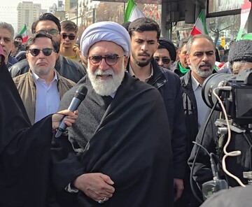 وحدت و انسجام ملت، ضامن عزت و پیشرفت کشور است