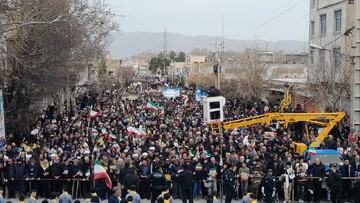 تصاویر / حضور حماسی مردم نهاوند در ۲۲ بهمن