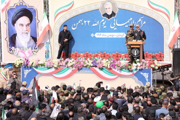 ملت ایران پای دفاع از تمامیت ارضی ایستاده است