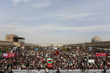تصاویر / راهپیمایی یوم‌الله ۲۲ بهمن در اصفهان