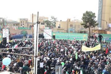 تصاویر/ جشن چهل و هفتمین سالروز پیروزی انقلاب و راهپیمایی یوم‌الله ۲۲ بهمن در سمنان