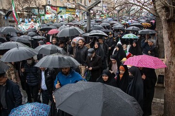 تصاویر/ حضور مردم سنندج در یوم الله ۲۲ بهمن-۲