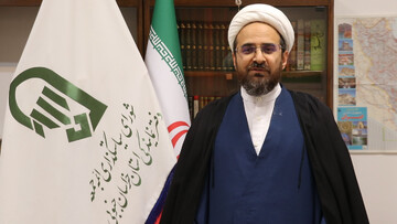 فیلم| دعوت مسئول شورای سیاست گذاری ائمه جمعه خراسان جنوبی  از مردم برای حضور در راهپیمایی ۲۲ بهمن