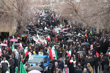 راهپیمایی ۲۲ بهمن پاسخ روشن ملت ایران به جنگ روانی دشمنان است