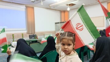 تصاویر/ جشن سالگرد پیروزی انقلاب در مدرسه علمیه حضرت زینب(س) کرمان