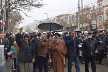 تصاویر/ حضور پرشور مردم بیجار در راهپیمایی ۲۲ بهمن