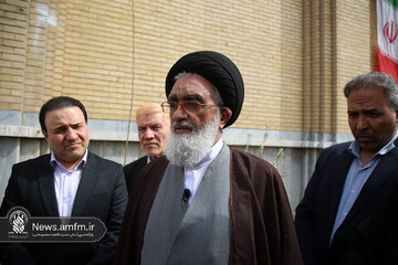 هرگاه دشمن تهدید کرده انگیزه مردم در حمایت از نظام بیشتر می‌شود