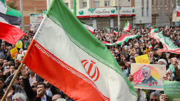 چرا انقلابی ماندن دشوارتر از انقلابی بودن است؟