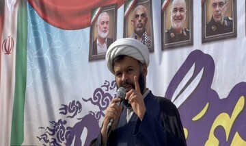 امروز مهم‌ترین وظیفه مسئولان خدمت صادقانه به مردم است