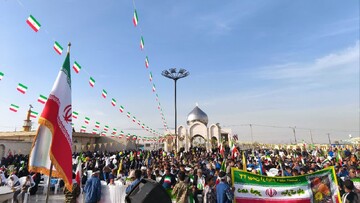 تصاویر/ راهپیمایی ۲۲ بهمن در شهر دوراهک