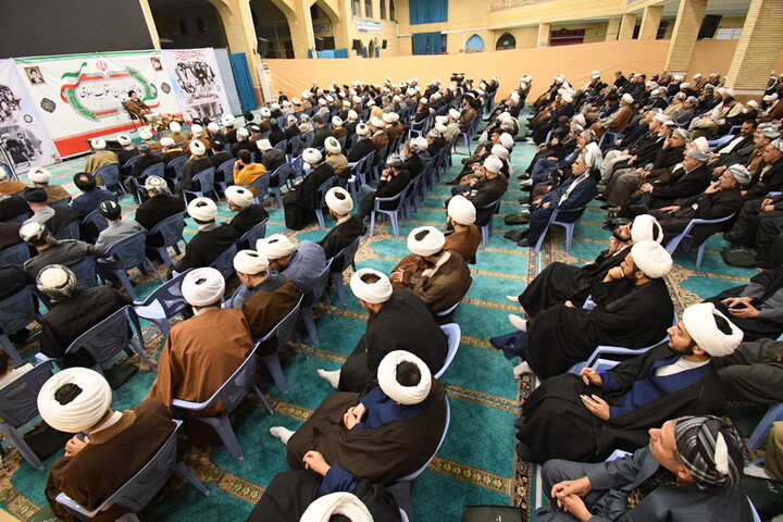 تصاویر/ گردهمایی علمای شیعه و اهل سنت ارومیه