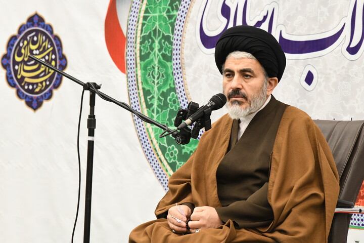 تصاویر/ گردهمایی علمای شیعه و اهل سنت ارومیه