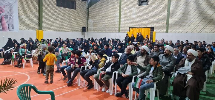 تصاویر/ برگزاری جشن عید انقلاب در پایتخت گل و گلاب ایران