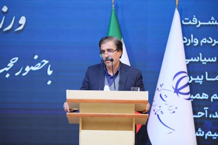 تصاویر /  گردهمایی مدیران اجرایی و فعالان فرهنگی، اجتماعی، ورزشی، سیاسی و اقتصادی استان همدان