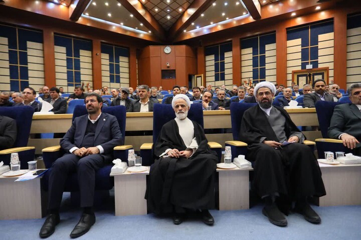 تصاویر /  گردهمایی مدیران اجرایی و فعالان فرهنگی، اجتماعی، ورزشی، سیاسی و اقتصادی استان همدان