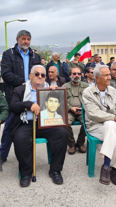 راهپیمایی ۲۲ بهمن در گچساران/حضور مردم فراتر از قاب تصویر