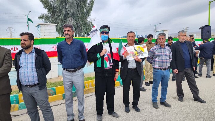 راهپیمایی ۲۲ بهمن در گچساران/حضور مردم فراتر از قاب تصویر