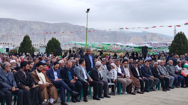راهپیمایی ۲۲ بهمن در گچساران/حضور مردم فراتر از قاب تصویر