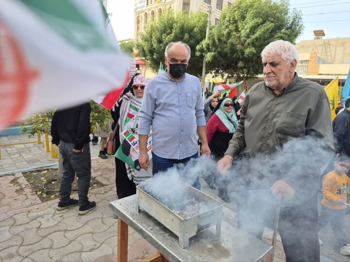 تصاویر/ راهپیمایی تماشایی ۲۲ بهمن در بوشهر