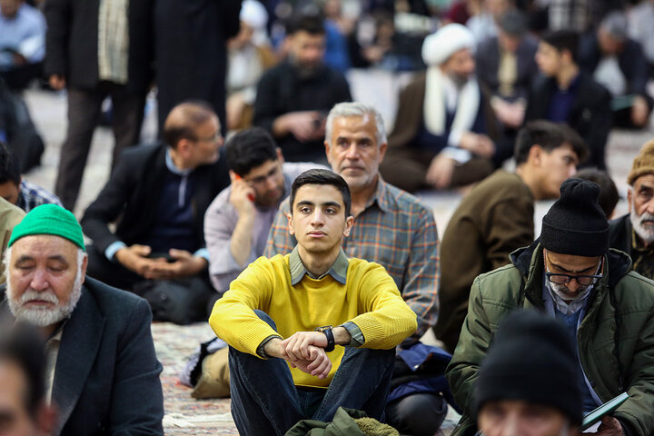 گرامیداشت سالگرد یوم الله ۲۲بهمن در حرم مطهر بانوی کرامت