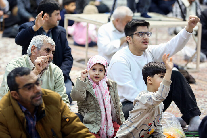 گرامیداشت سالگرد یوم الله ۲۲بهمن در حرم مطهر بانوی کرامت