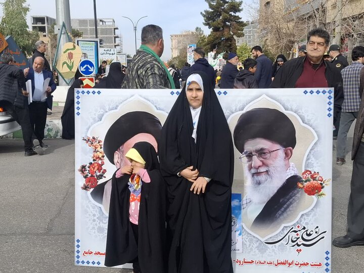 تصاویر/ حماسی و پرشور مردم کاشان در راهپیمایی 22 بهمن