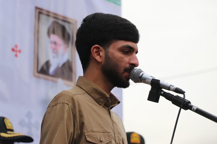 تصاویر/ راهپیمایی یوم الله ۲۲ بهمن با حضور پرشور مردم انقلابی قرچک