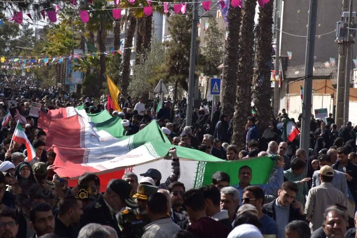 تصاویر/ حضور پرشور مردم زاهدان در بهار انقلاب