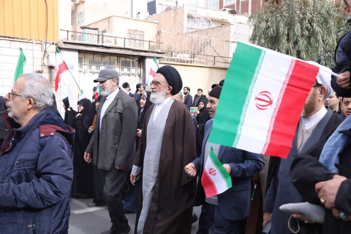 حضور آیت‌الله سعیدی در راهپیمایی ۲۲ بهمن شهر مقدس قم