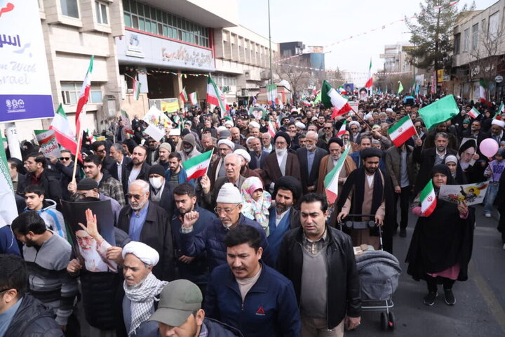 حضور آیت‌الله سعیدی در راهپیمایی ۲۲ بهمن شهر مقدس قم