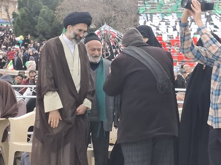 تصاویر/ جشن یوم الله 22 بهمن در میدان جهاد کاشان
