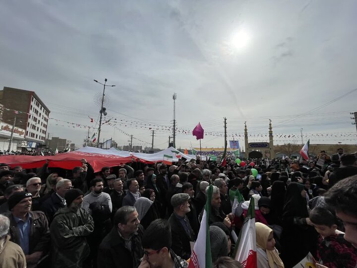 تصاویر/ مراسم راهپیمایی یوم الله ۲۲ بهمن سال در ملارد