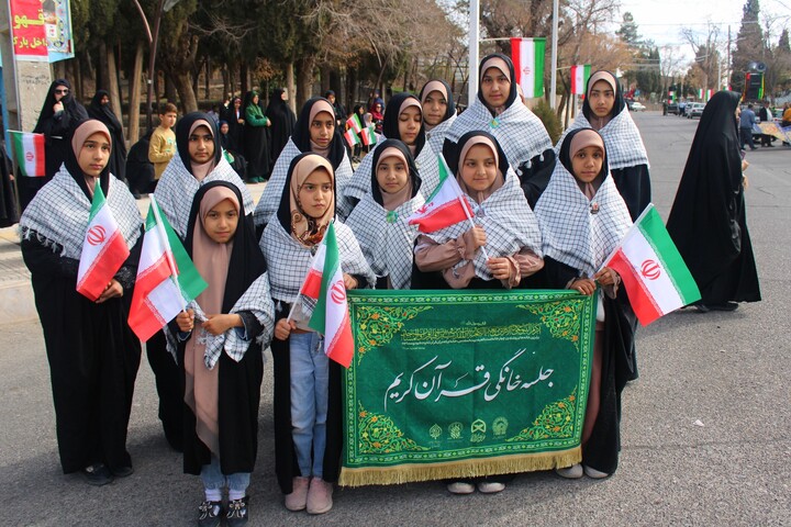 تصاویر/ مراسم راهپیمایی یوم‌الله ۲۲ بهمن در شهر جوپار