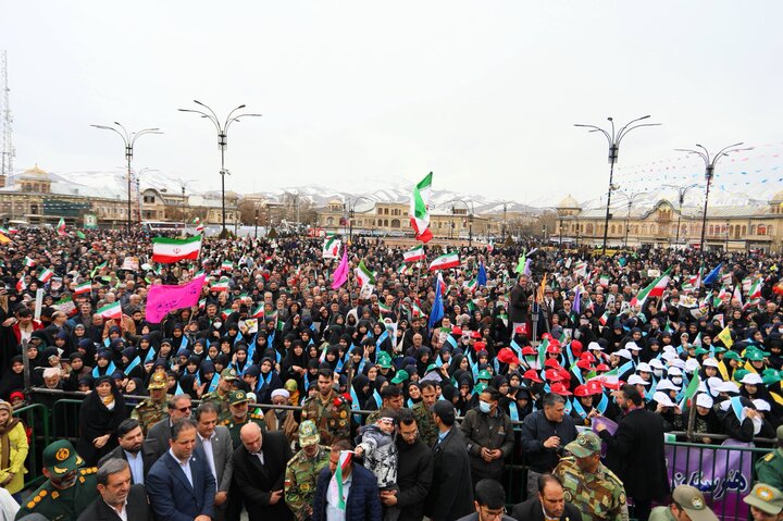 تصاویر / خروش همدانی ها در سالگرد پیروزی انقلاب اسلامی